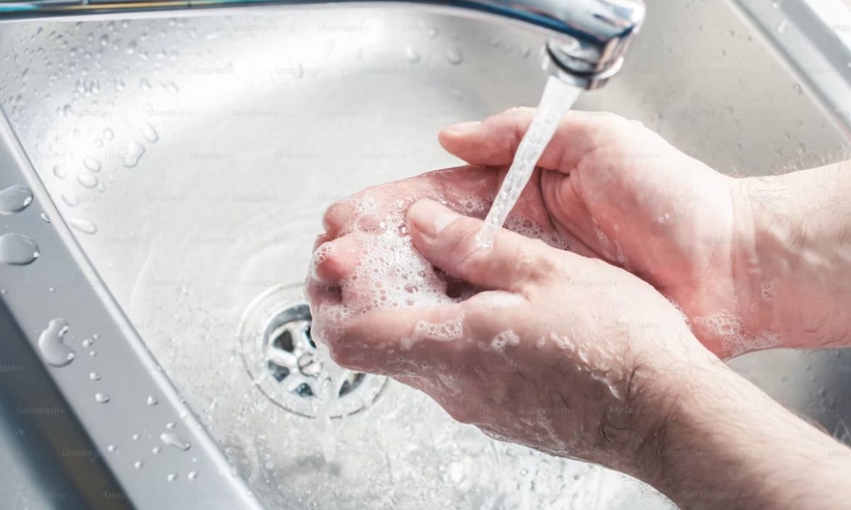 Hard water buildup in Sebastian, FL homes